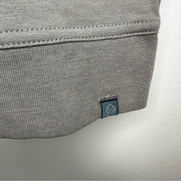 Tasc Cloud French Terry Quarter Zip 1/4 Pullover Gray Mens Large Golf Organic - Picture 8 of 11